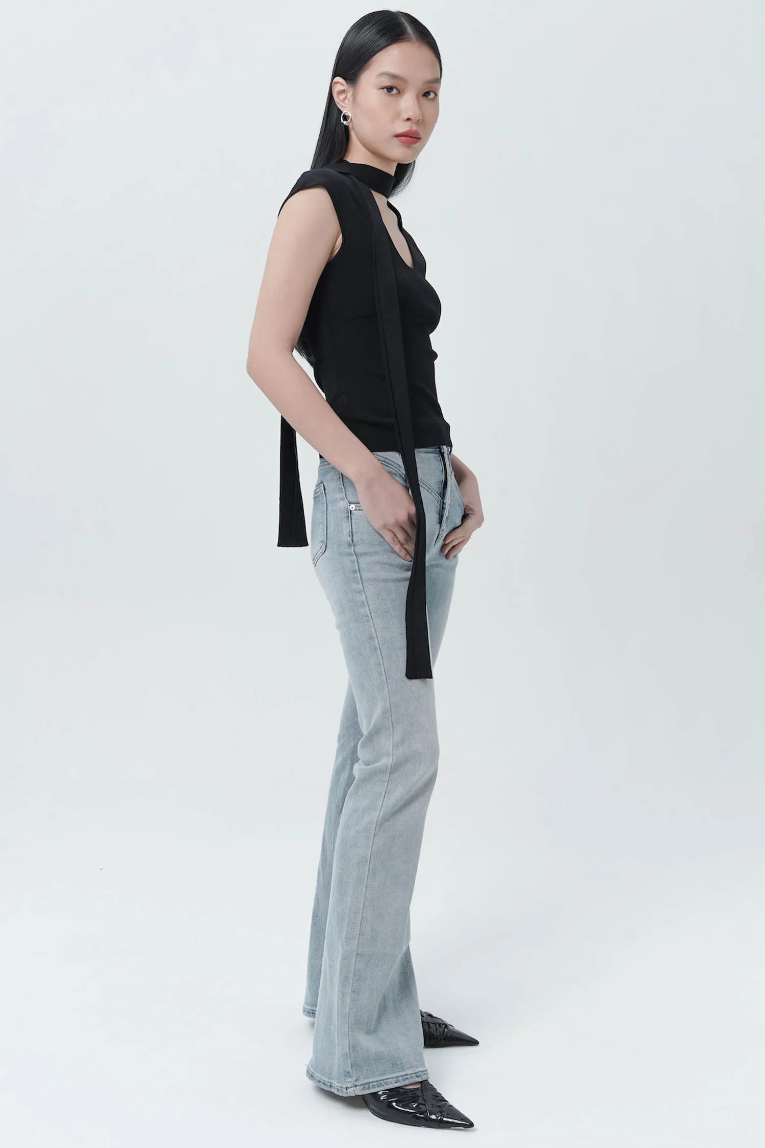 Arata Top In Black