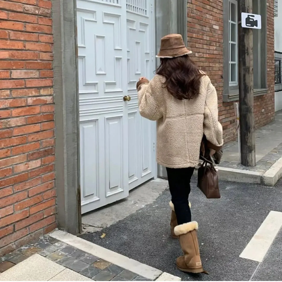 Nova Reversible Shearling Jacket   Hat