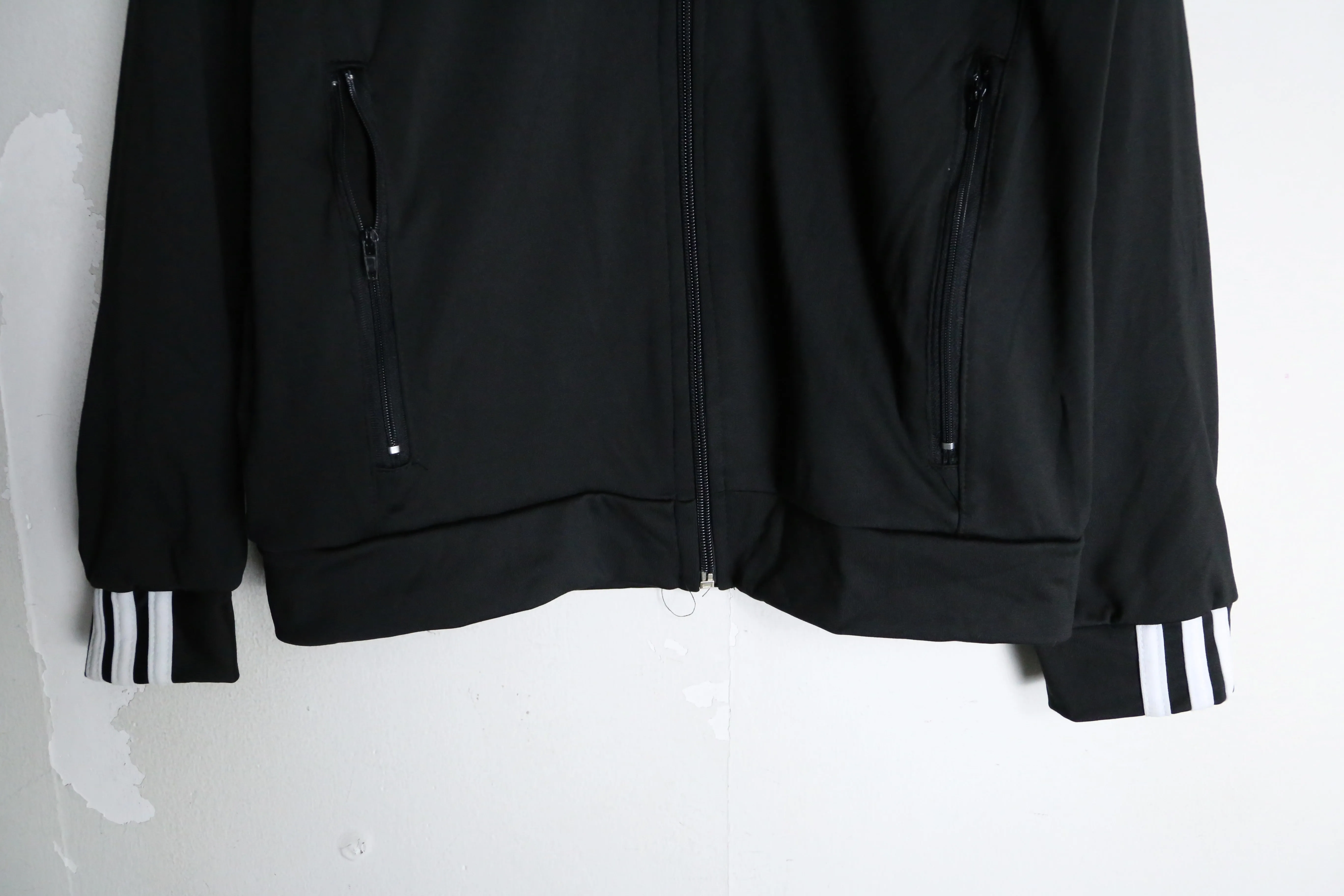 "adidas" black color 3line track jacket