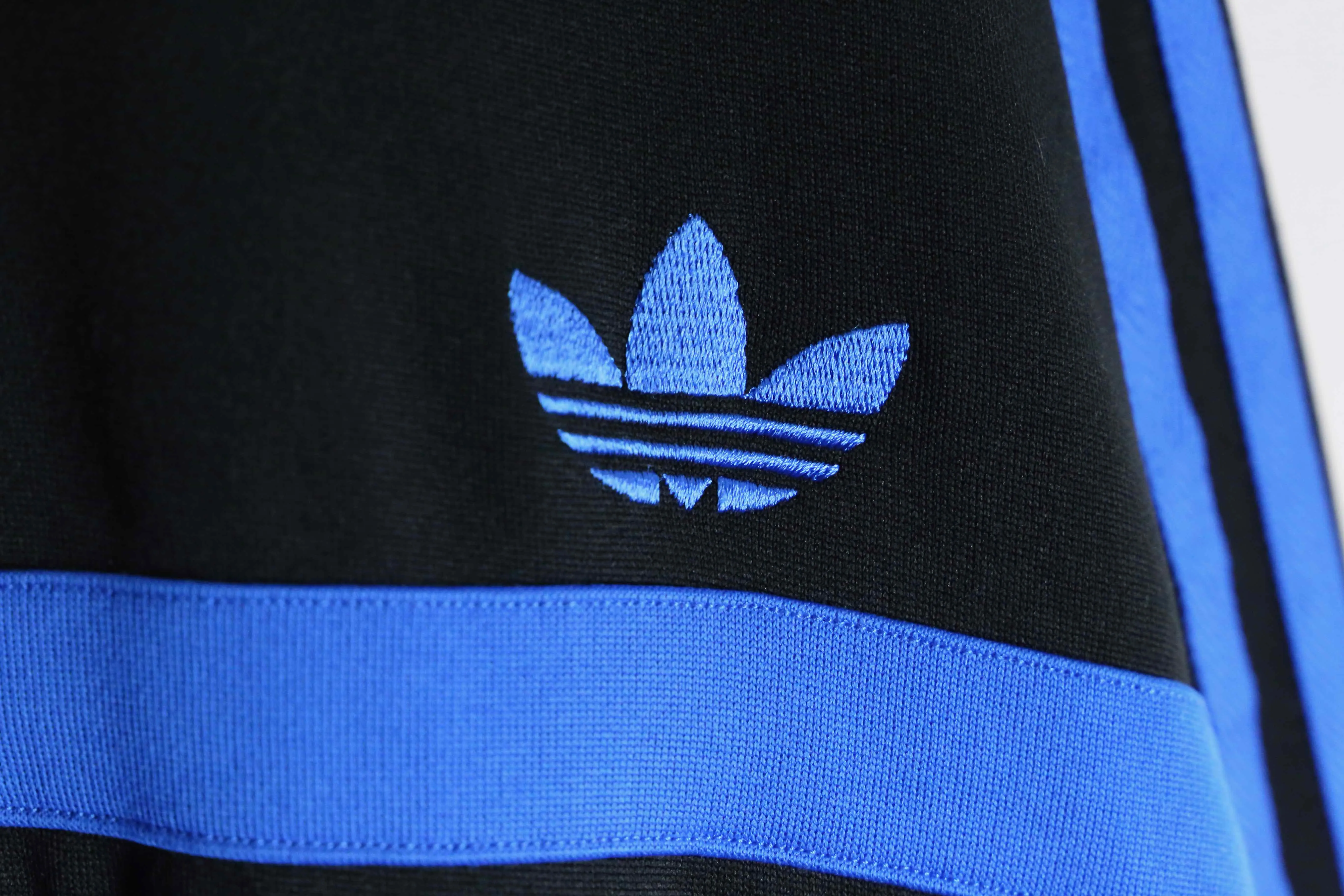 "Adidas" black×blue loose track jacket