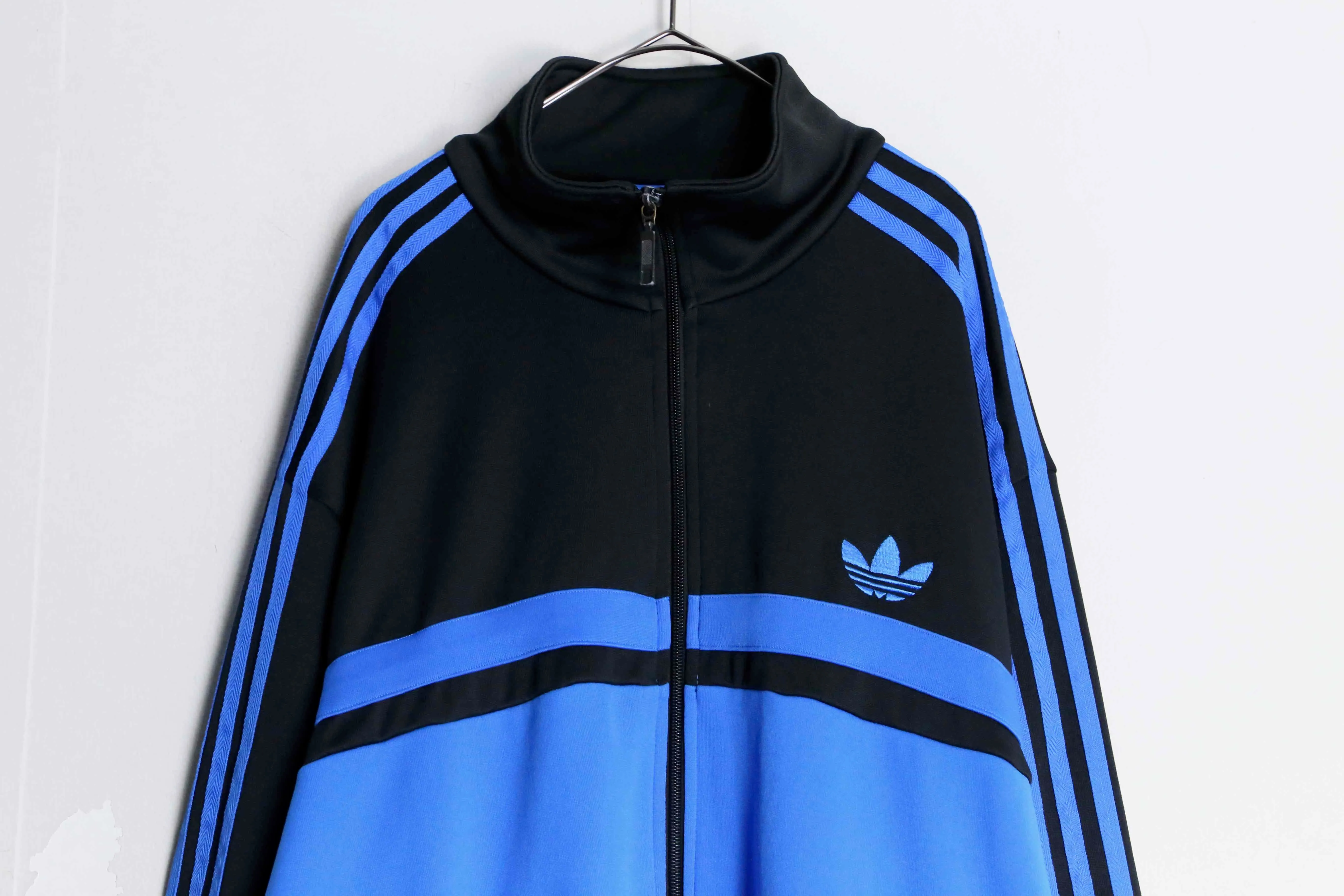 "Adidas" black×blue loose track jacket