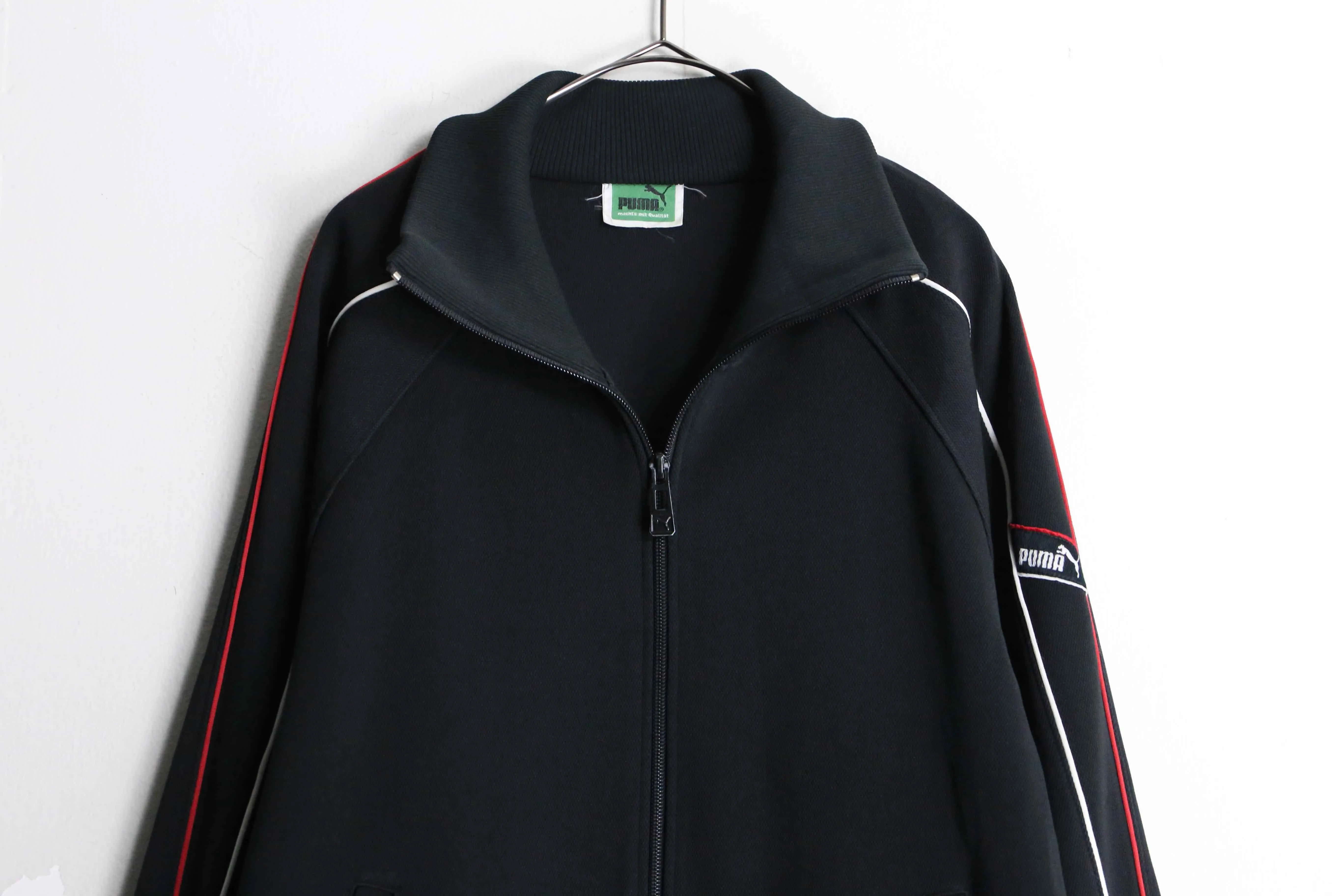 "puma" black color raglan sleeve track jacket